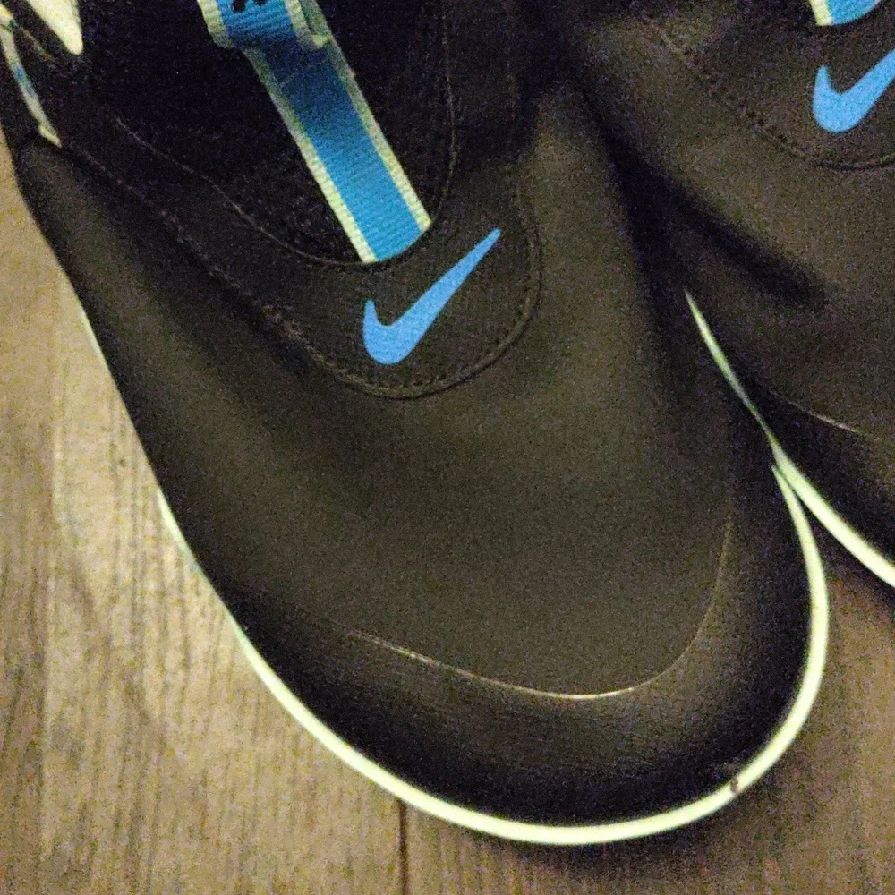 Nike "Zoom Pulse" Nursing Shoes/Sneakers_2